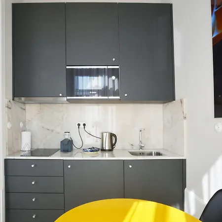 Youropo - Market Apartment