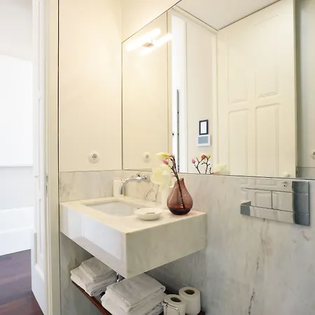 Youropo - Market Apartment