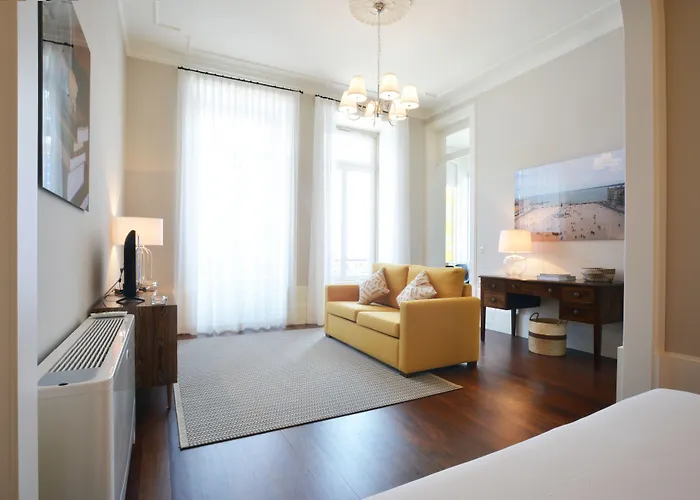 Youropo - Market Apartment