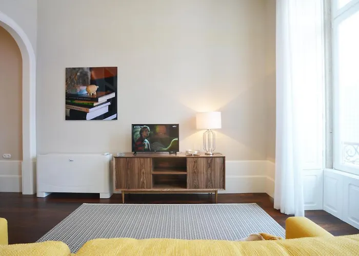 Youropo - Market Apartment