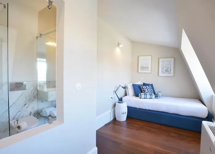 Youropo - Market Apartment