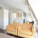 Youropo - Market Apartment *